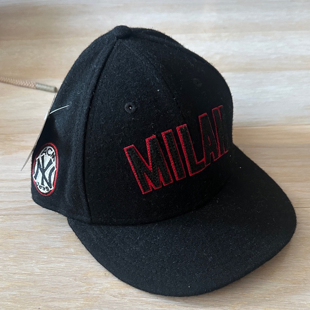 New Era YANKEES X AC MILAN Black Cap with Red Lettering